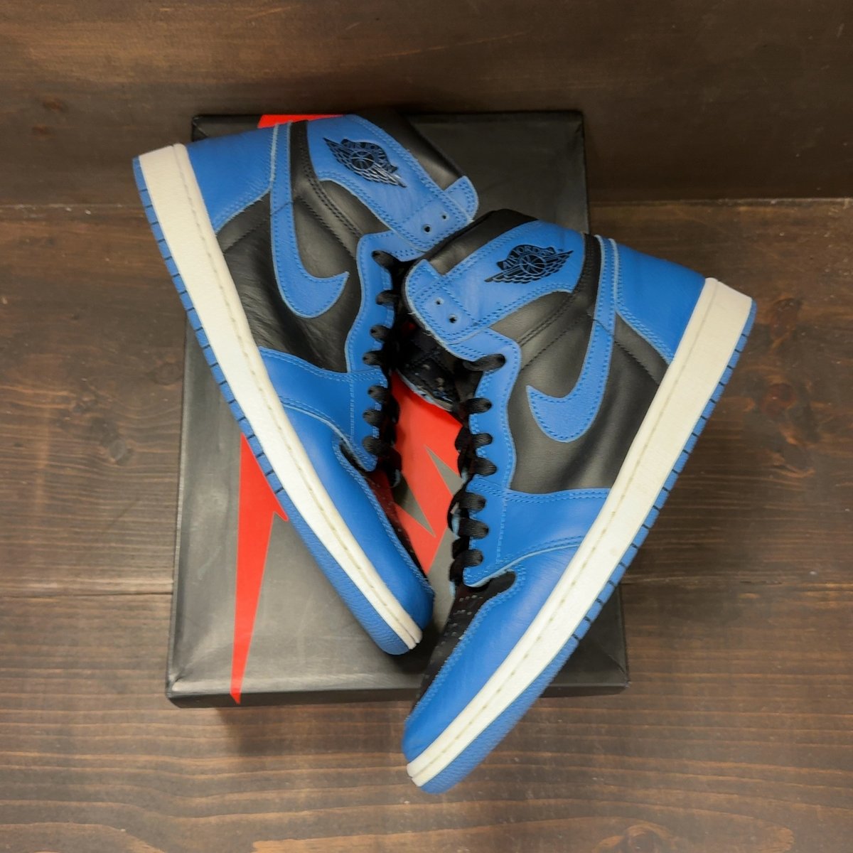 Jordan 1 Retro High OG Dark Marina Blue Size 11 (Pre-Owned) - back