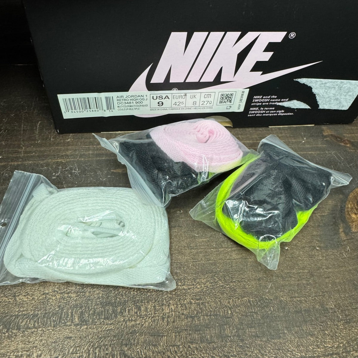 Jordan 1 Retro High J Balvin - Image 9