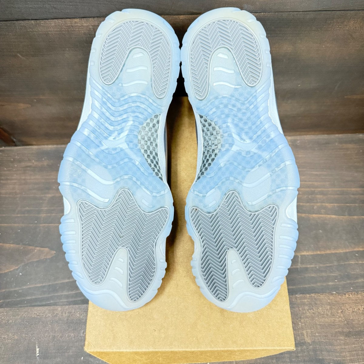 Jordan 11 Retro Cool Grey (2021) Size 12 (Pre-Owned) - Image 6