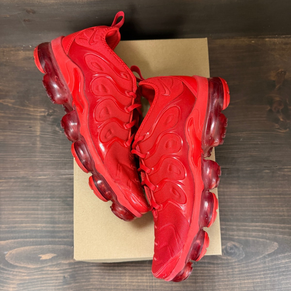 Nike Air VaporMax Plus Triple Red Size 9.5 (Pre-Owned) - Image 2