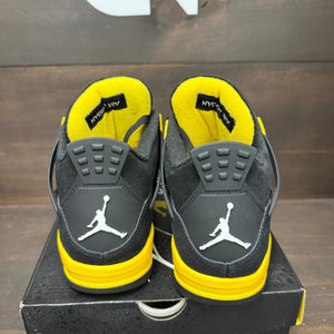 Jordan 4 Retro Thunder (2023) - Image 5