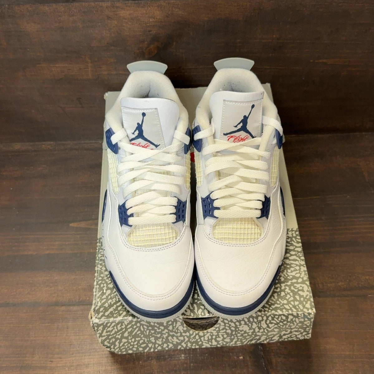 Jordan 4 Retro Midnight Navy Size 8 (Pre-Owned) - Image 3
