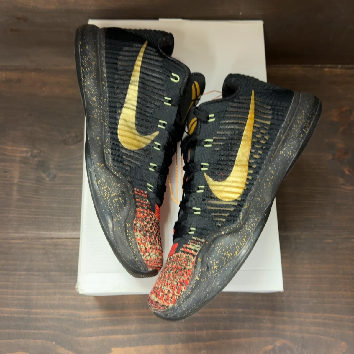Nike Kobe 10 Elite Christmas - Image 2