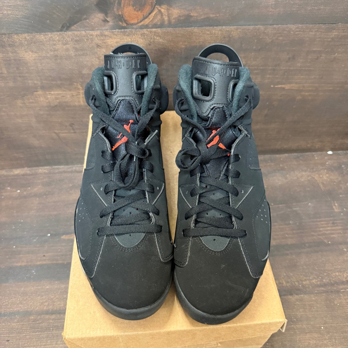 Jordan 6 Retro Black Infrared (2019) Size 11 (Pre-Owned) - Image 3