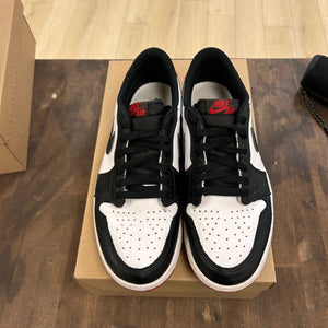 Jordan 1 Retro Low OG Black Toe (2023) Size 9.5 (Pre-Owned) - Image 2
