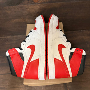 Jordan 1 Retro High OG Heritage Size 12.5 (Pre-Owned) - Image 5