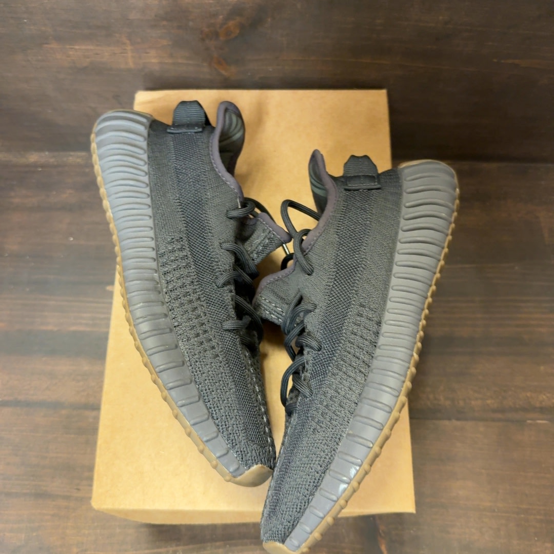 adidas Yeezy Boost 350 V2 Cinder Size 7 (Pre-Owned) - Image 2