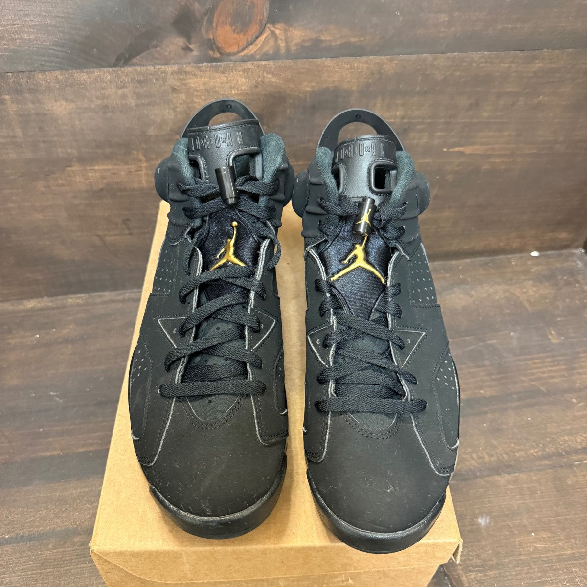 Jordan 6 Retro DMP (2020) Size 10 (Pre-Owned) - Image 3
