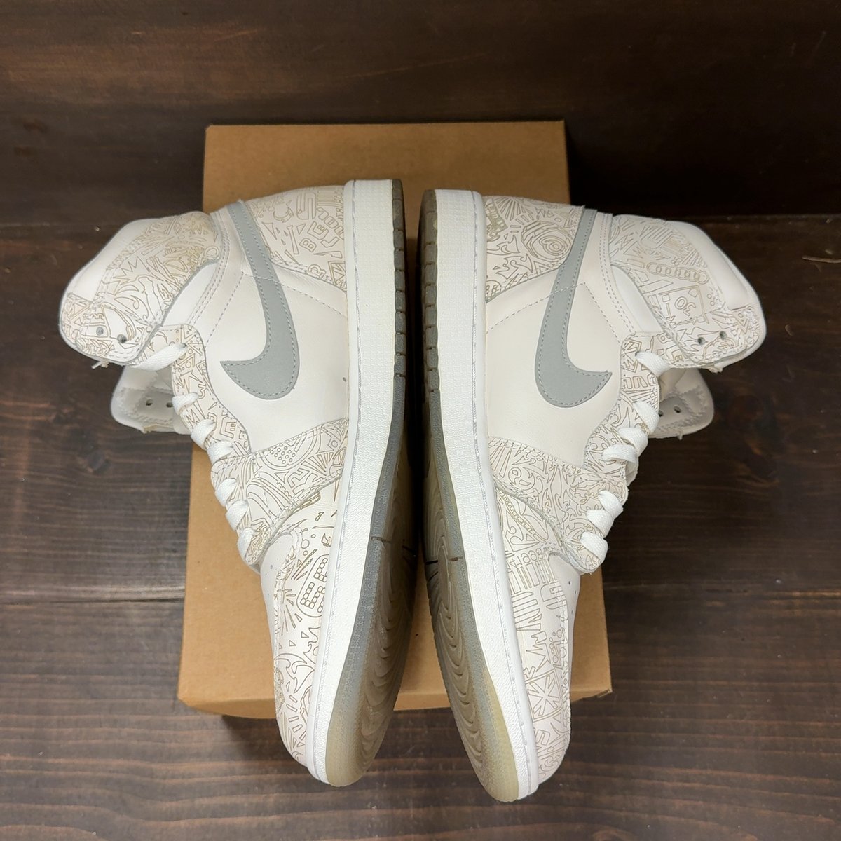 Jordan 1 Retro 30th Anniversary Laser Size 13 (Pre-Owned) - aux