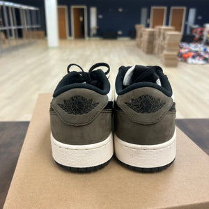 Jordan 1 Retro Low OG Mocha (GS) Size 5Y (Pre-Owned) - Image 4