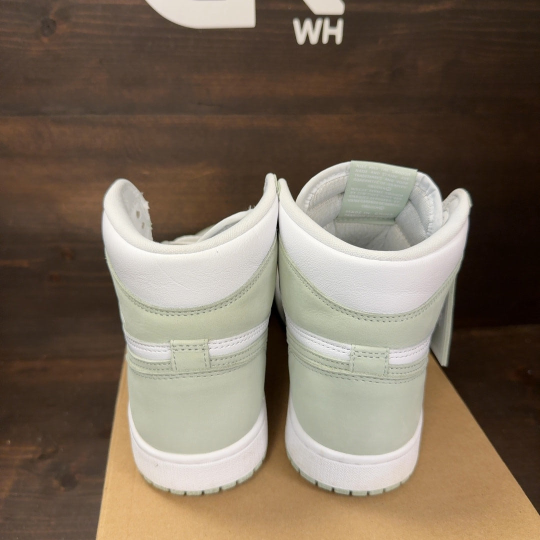Jordan 1 Retro High OG Seafoam (Women's) Size 8.5W (Pre-Owned) - Image 4