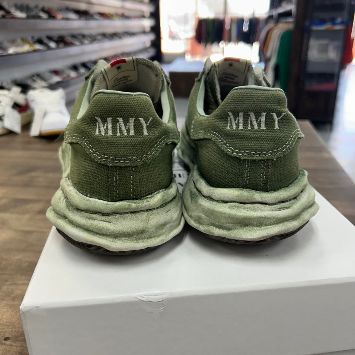Blakey OG Sole Low Khaki Size 11 (Pre-Owned)