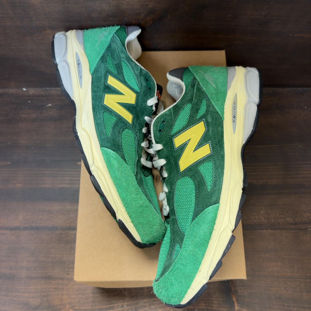 New Balance 990v3 MiUSA Varsity Green Gold Size 12 (Pre-Owned) - Image 2