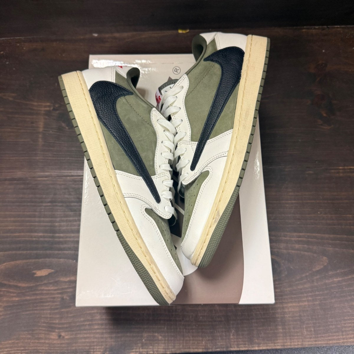 Jordan 1 Retro Low OG SP Travis Scott Medium Olive - Image 2