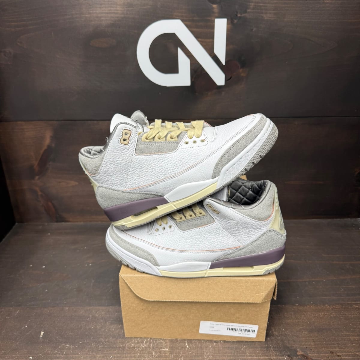 Jordan 3 Retro SP A Ma Maniére (Women's) Size 8.5W (Pre-Owned) - front