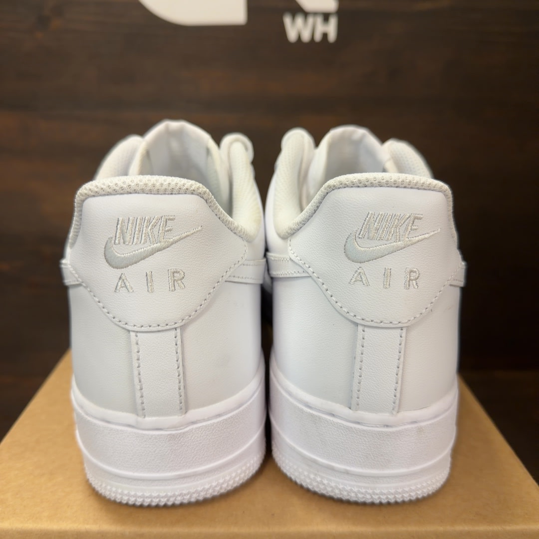 Nike Air Force 1 Low '07 White Size 9.5 (Pre-Owned) - Image 4