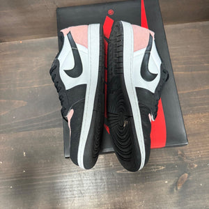 Jordan 1 Low OG Bleached Coral Size 10 (Pre-Owned) - side