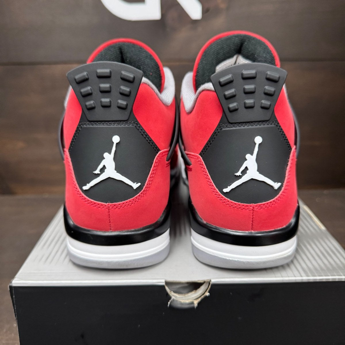 Jordan 4 Retro Toro Bravo (2026) - Image 5