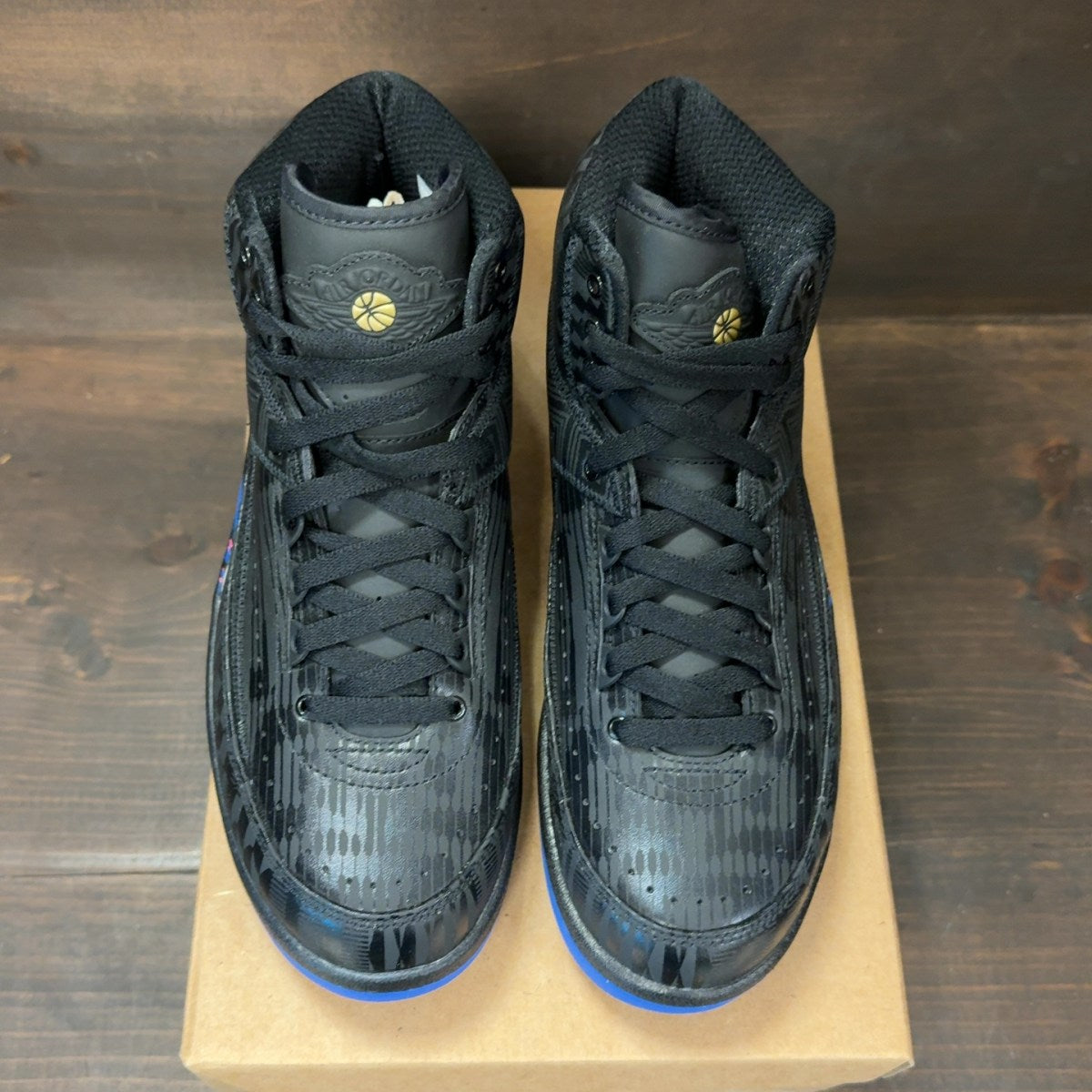 Jordan 2 Retro Black History Month (2019) Size 8 (Pre-Owned) - Image 3