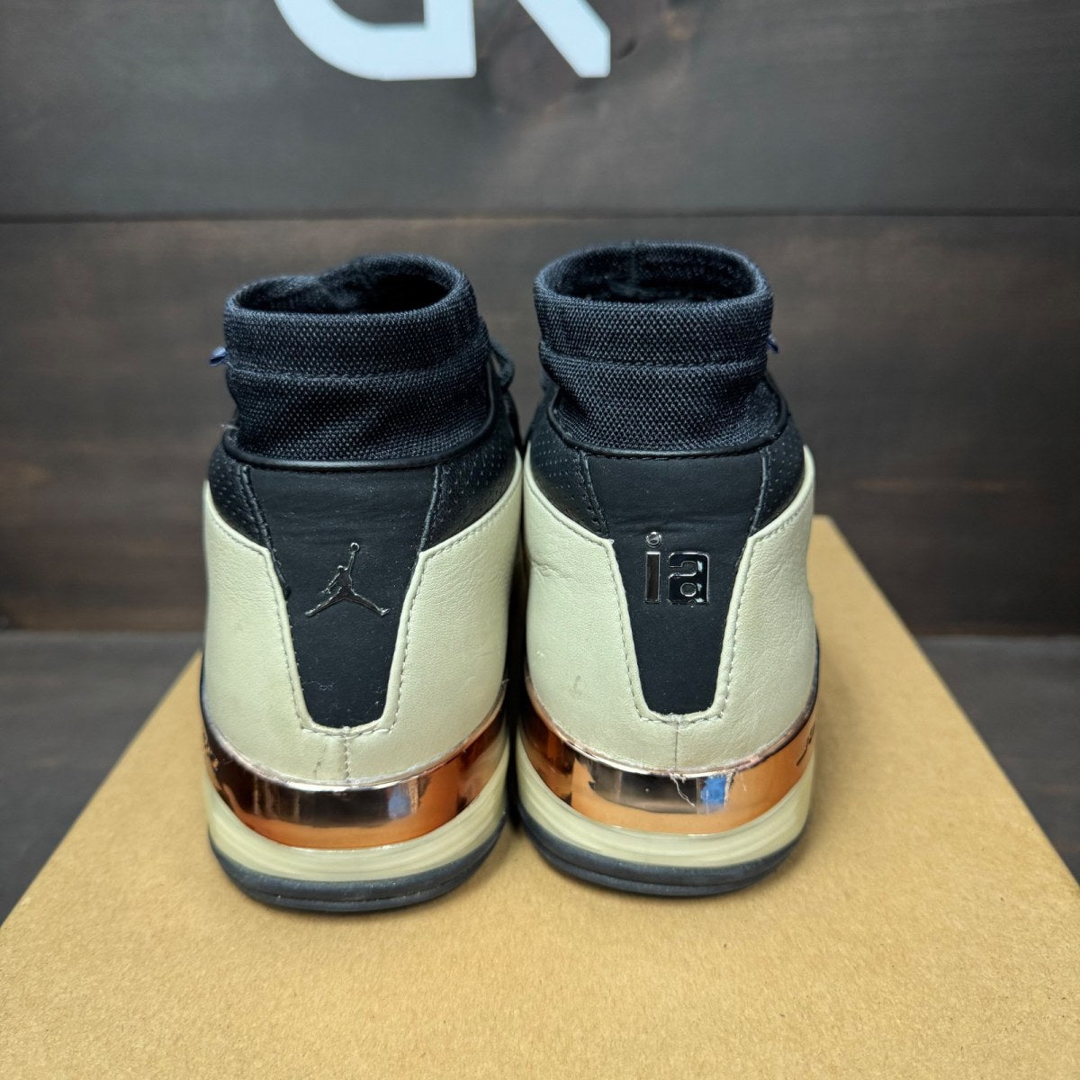 Jordan 17 Retro Low SP Infinite Archives - Image 5