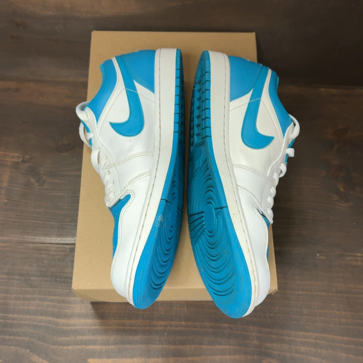 Jordan 1 Low Aquatone Size 11.5 (Pre-Owned) - Image 4