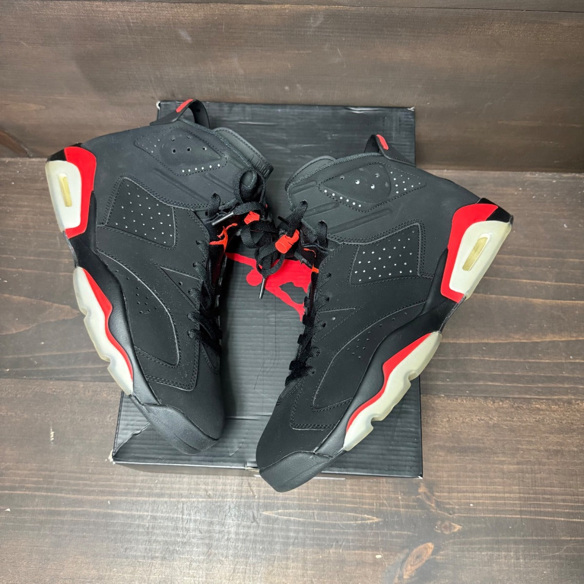 Jordan 6 Retro Black Infrared (2019) - Image 4