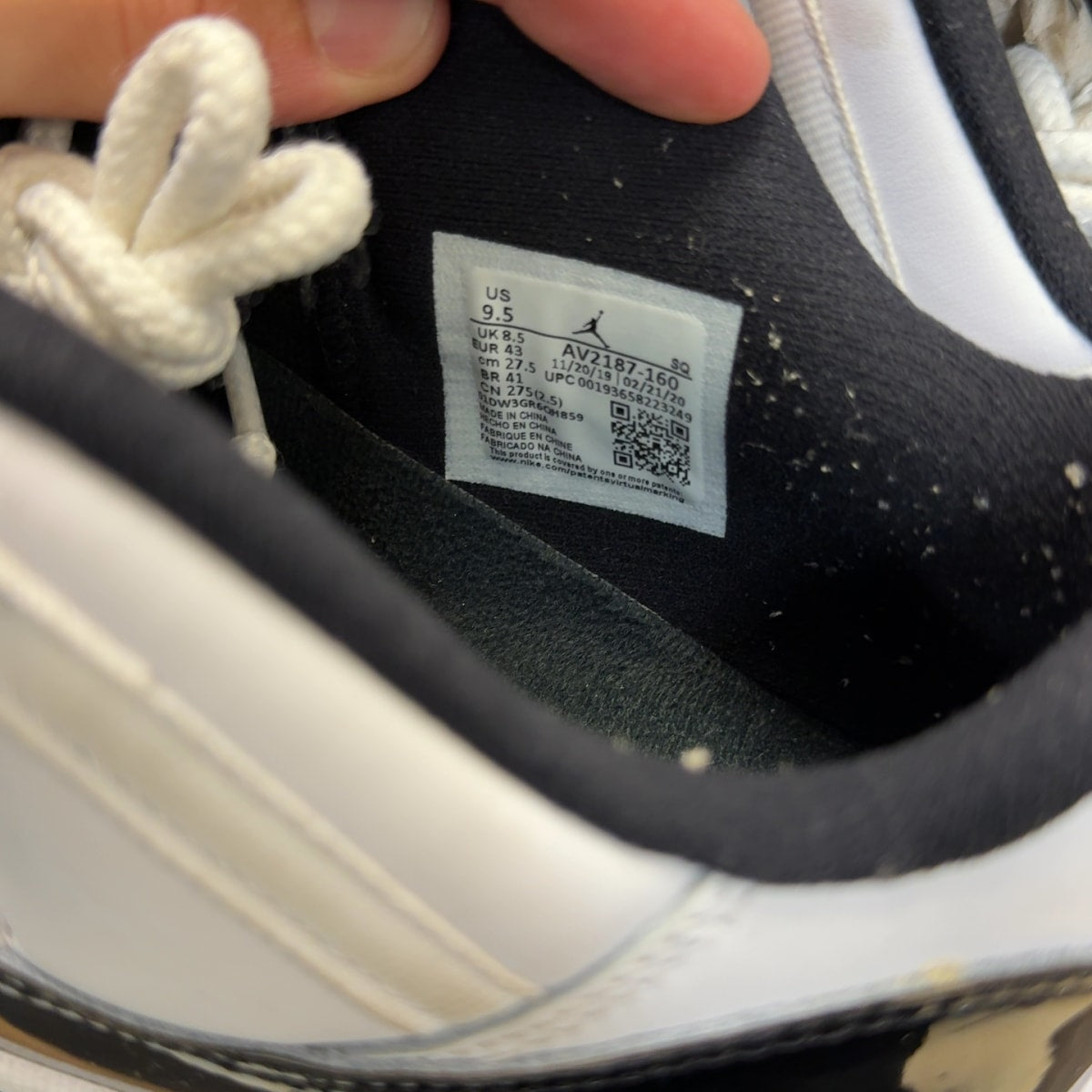 Jordan 11 Retro Low Concord Bred Size 9.5 (Pre-Owned) - Image 7