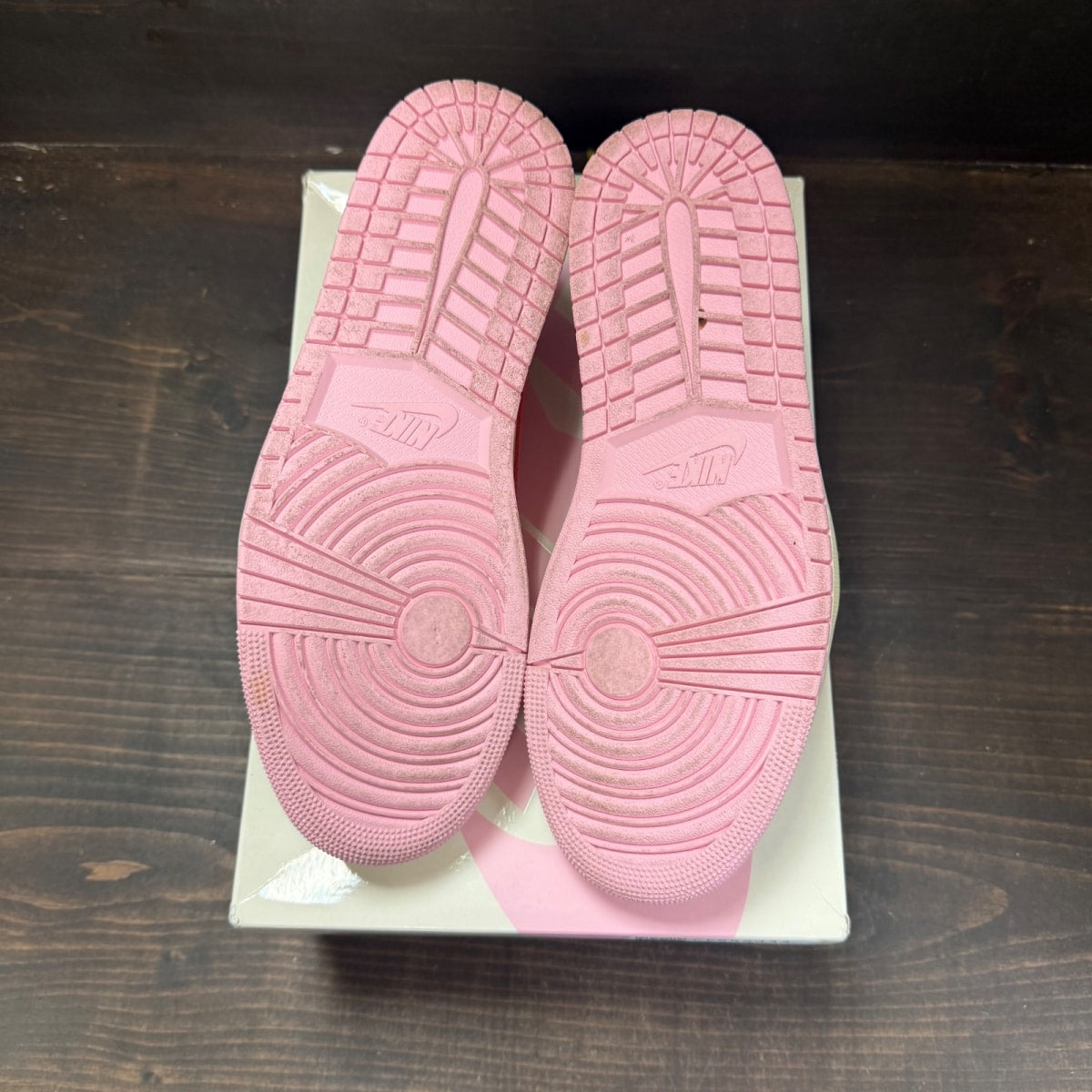 Jordan 1 Retro Low OG SP Travis Scott Sail Tropical Pink - Image 6