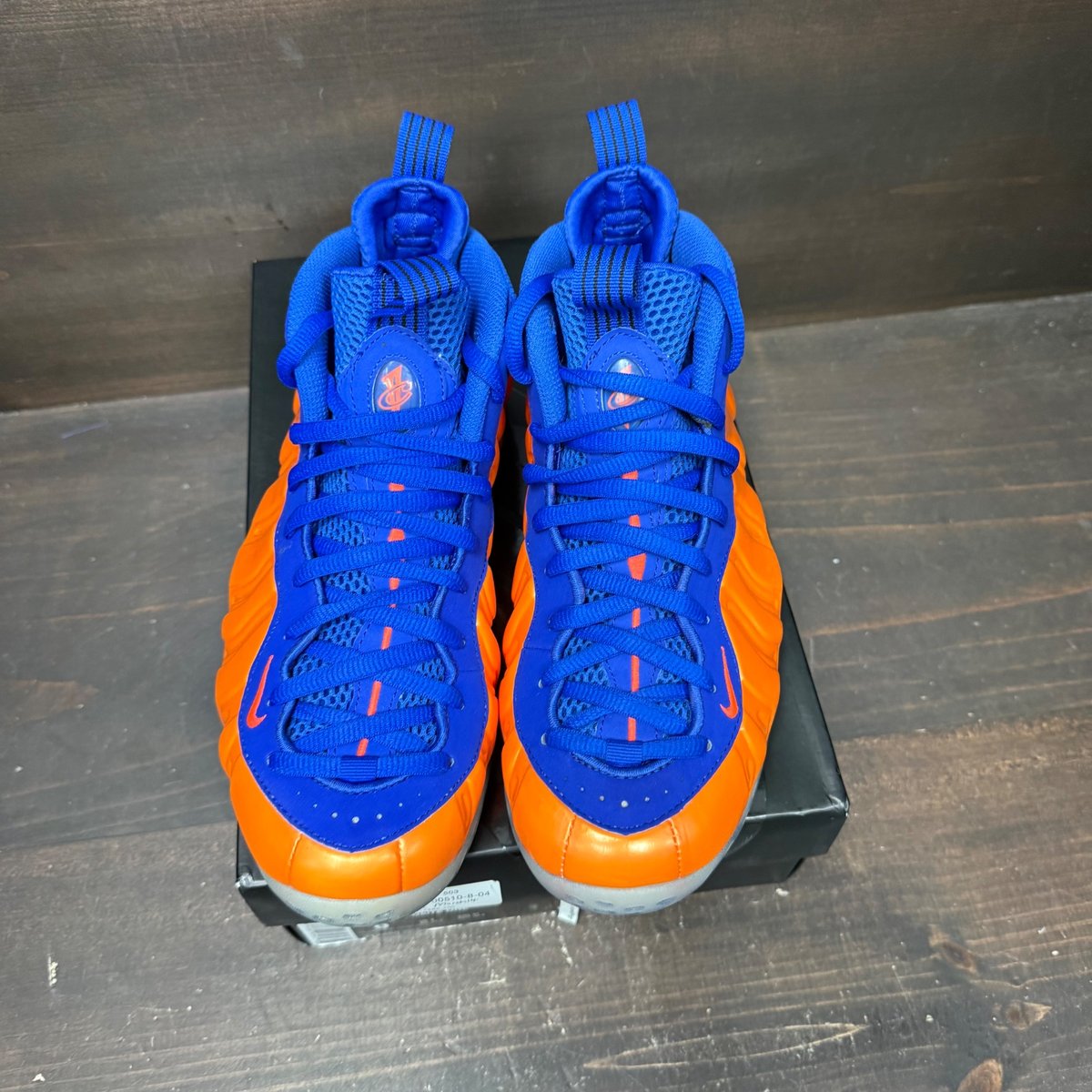 Nike Air Foamposite One Knicks Size 9 (Pre-Owned) - back