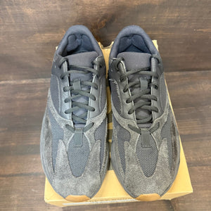 adidas Yeezy Boost 700 Mauve - Image 2