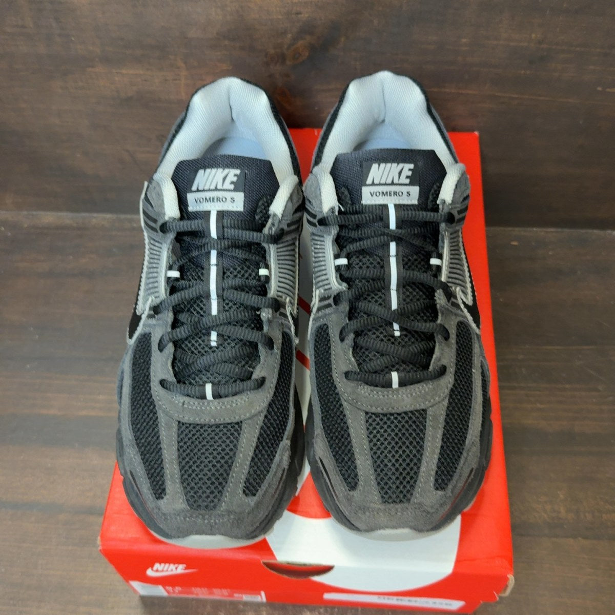Nike Zoom Vomero 5 Anthracite Flat Silver - Image 3