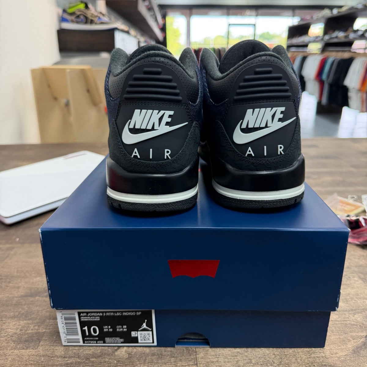 Jordan 3 Retro Levi’s Indigo - Image 3