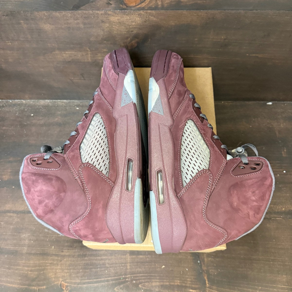 Jordan 5 Retro Burgundy (2023) Size 13 (Pre-Owned) - Image 5