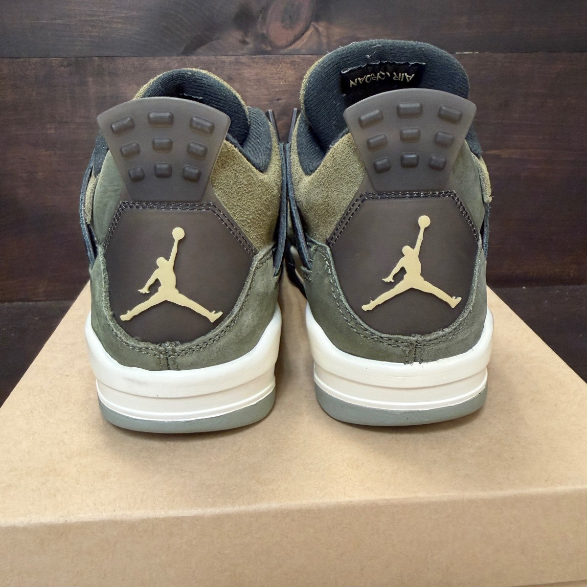 Jordan 4 Retro SE Craft Medium Olive (GS) Size 6.5Y (Pre-Owned) - Image 4