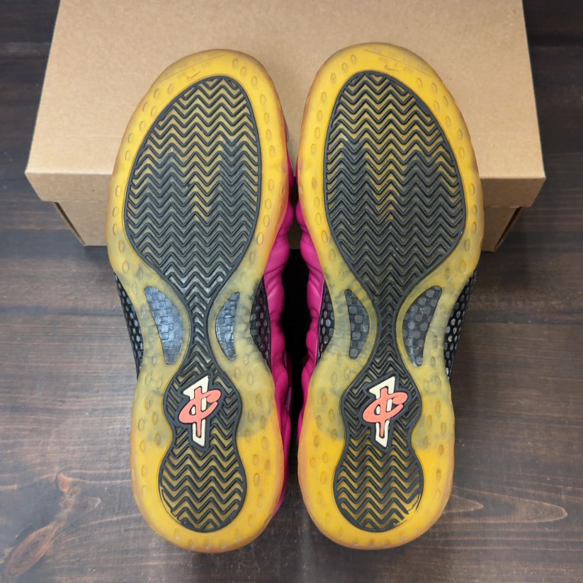 Nike Air Foamposite One Pearlized Pink Size 12 (Pre-Owned) - Image 6