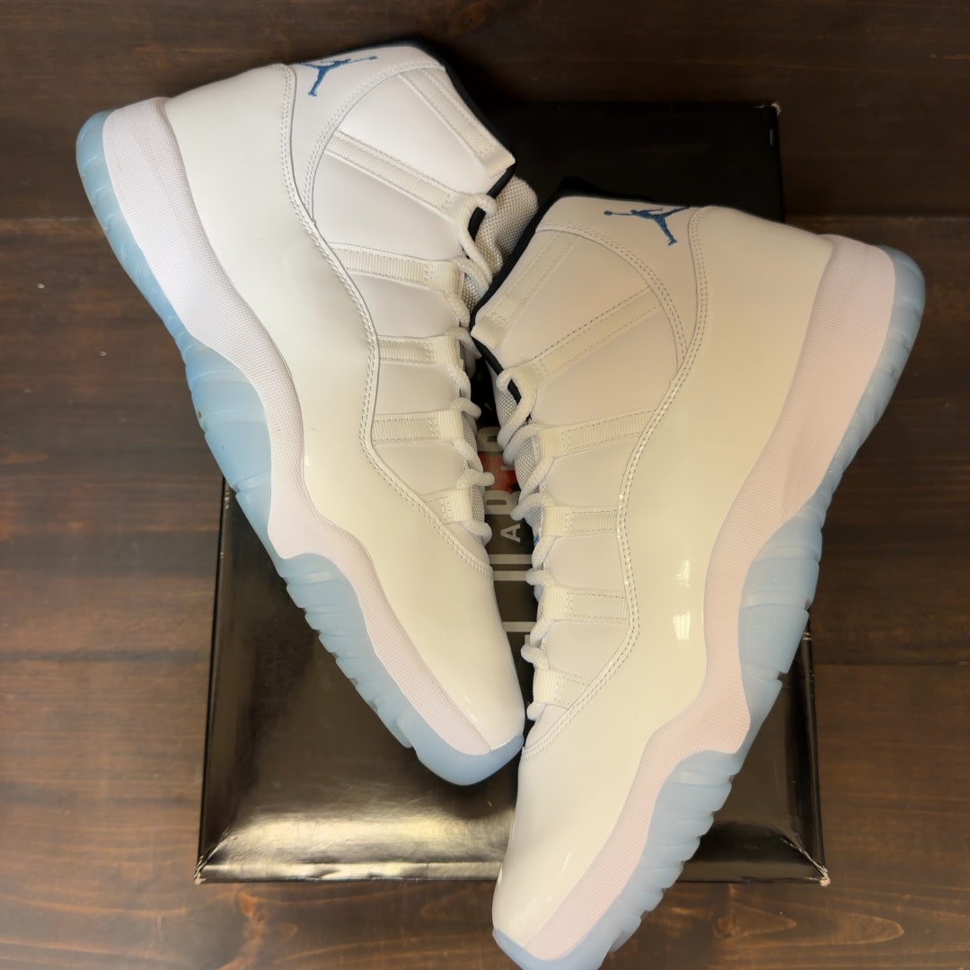 Jordan 11 Retro Legend Blue (2024) - Image 2