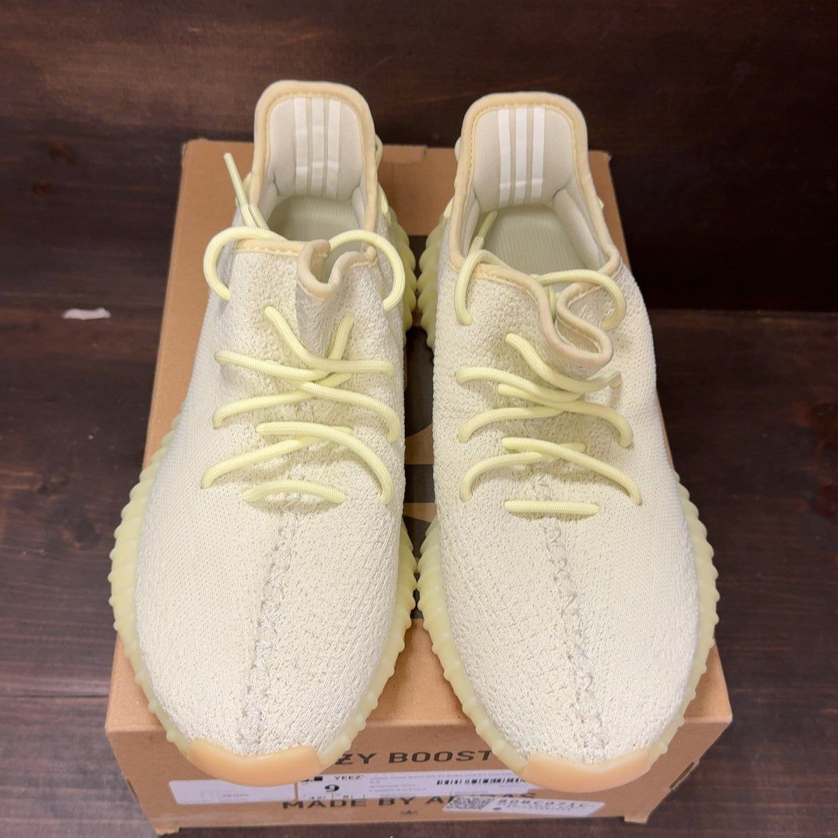 adidas Yeezy Boost 350 V2 Butter Size 9.5 (Pre-Owned) - Image 3