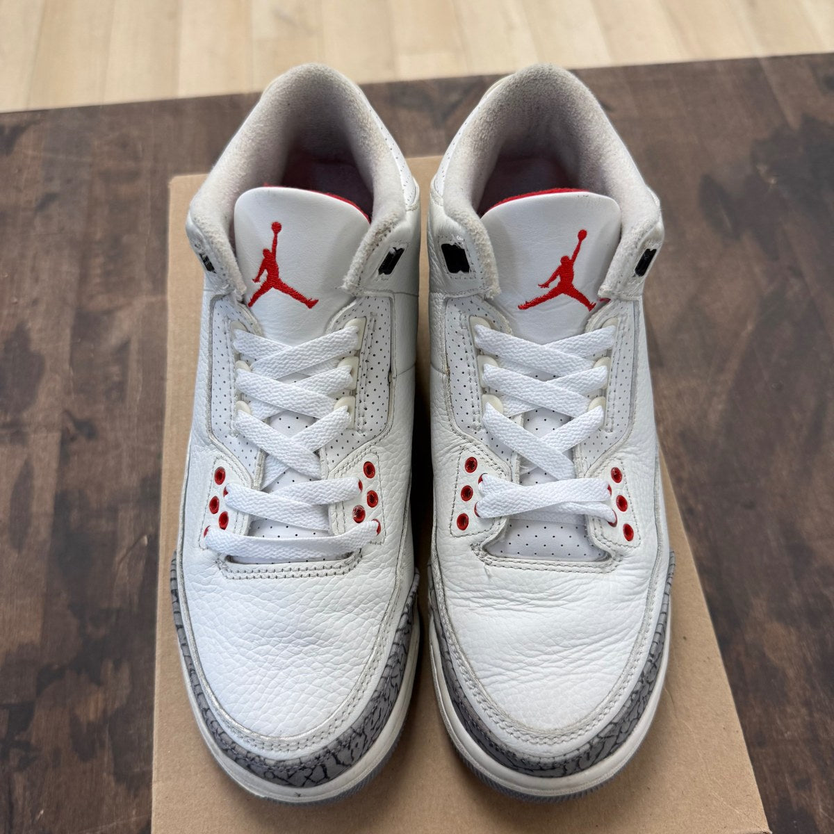 Jordan 3 Retro White Cement Reimagined (GS) Size 7Y (Pre-Owned) - Image 2