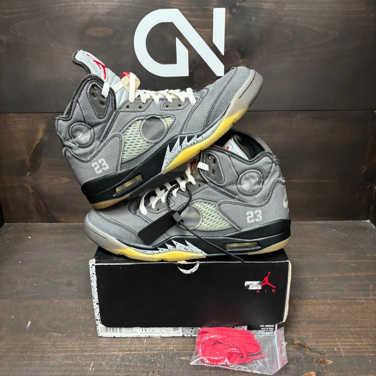 Jordan 5 Retro Off-White Muslin Size 11 (Pre-Owned) - Image 1