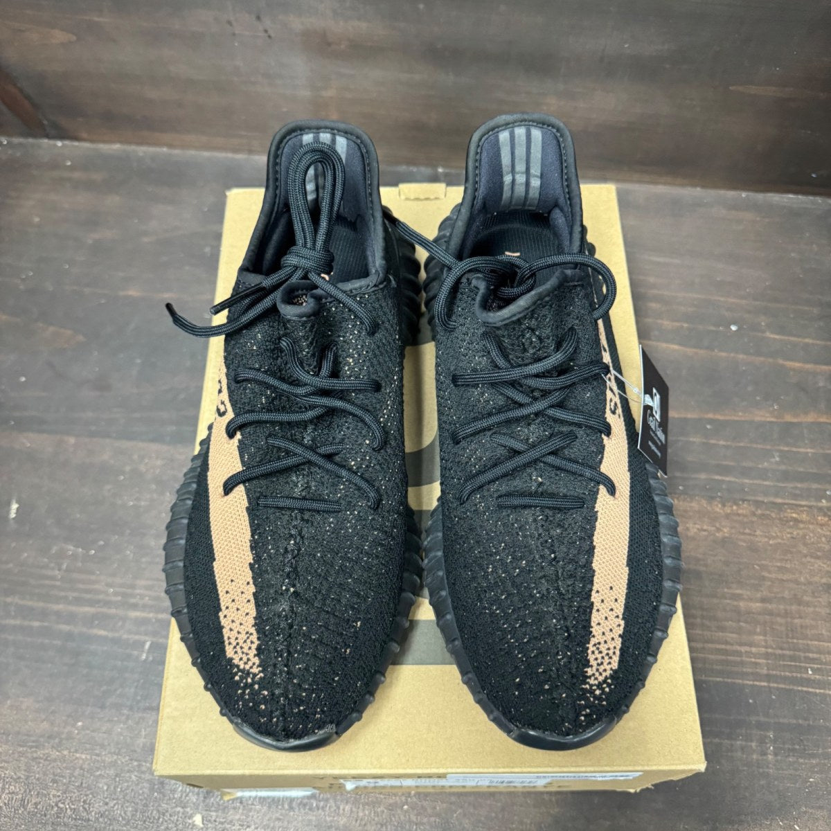 adidas Yeezy Boost 350 V2 Core Black Copper Size 9 (Pre-Owned) - side