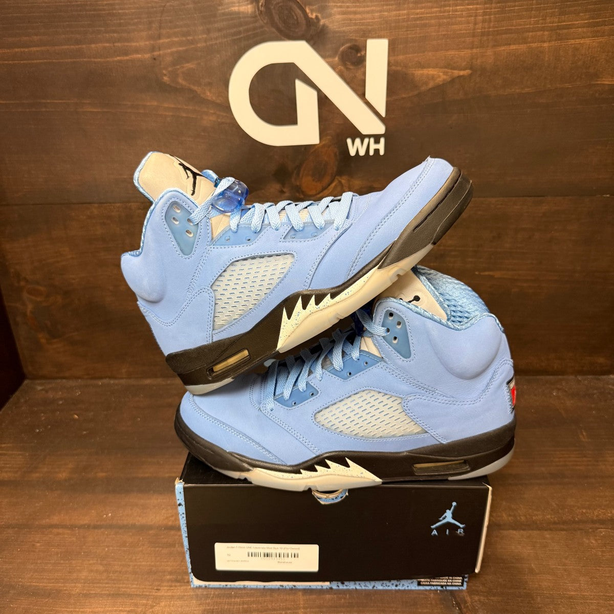 Jordan 5 Retro UNC University Blue - Image 1