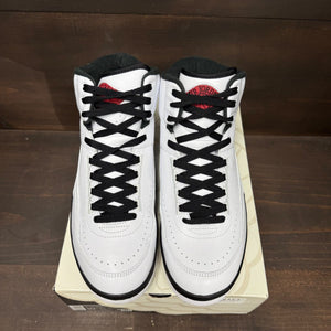 Jordan 2 Retro OG Chicago (2022) - Image 2