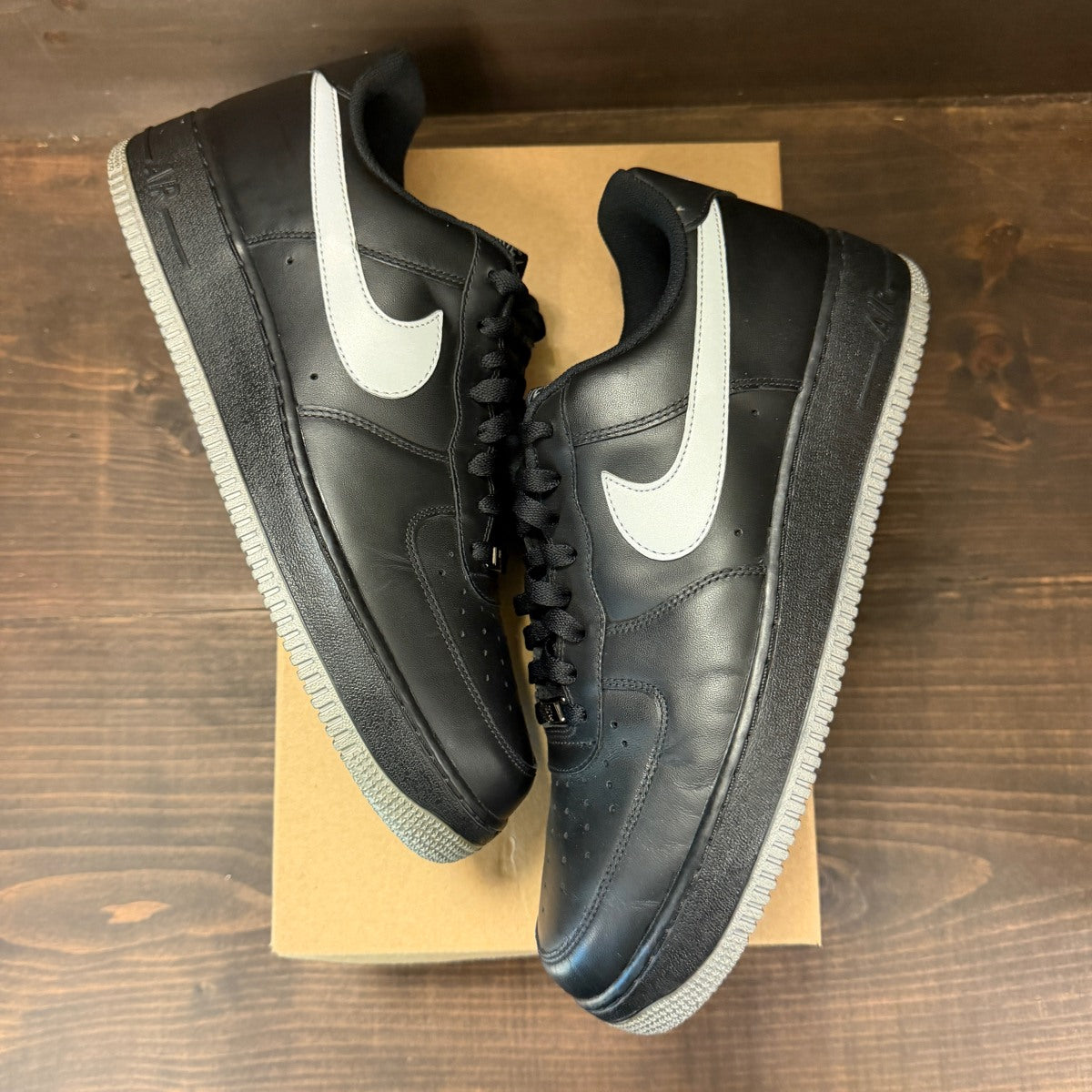 Nike Air Force 1 Low '3M' Size 12W (Pre-Owned) - Image 2