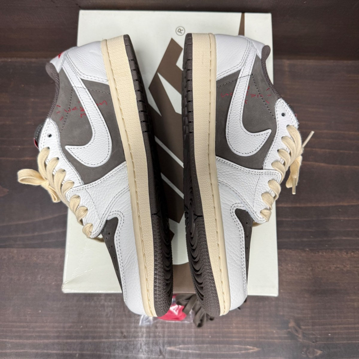 Jordan 1 Retro Low OG SP Travis Scott Reverse Mocha Size 7.5 (Pre-Owned)