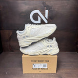 adidas Yeezy Boost 700 Analog - Image 1