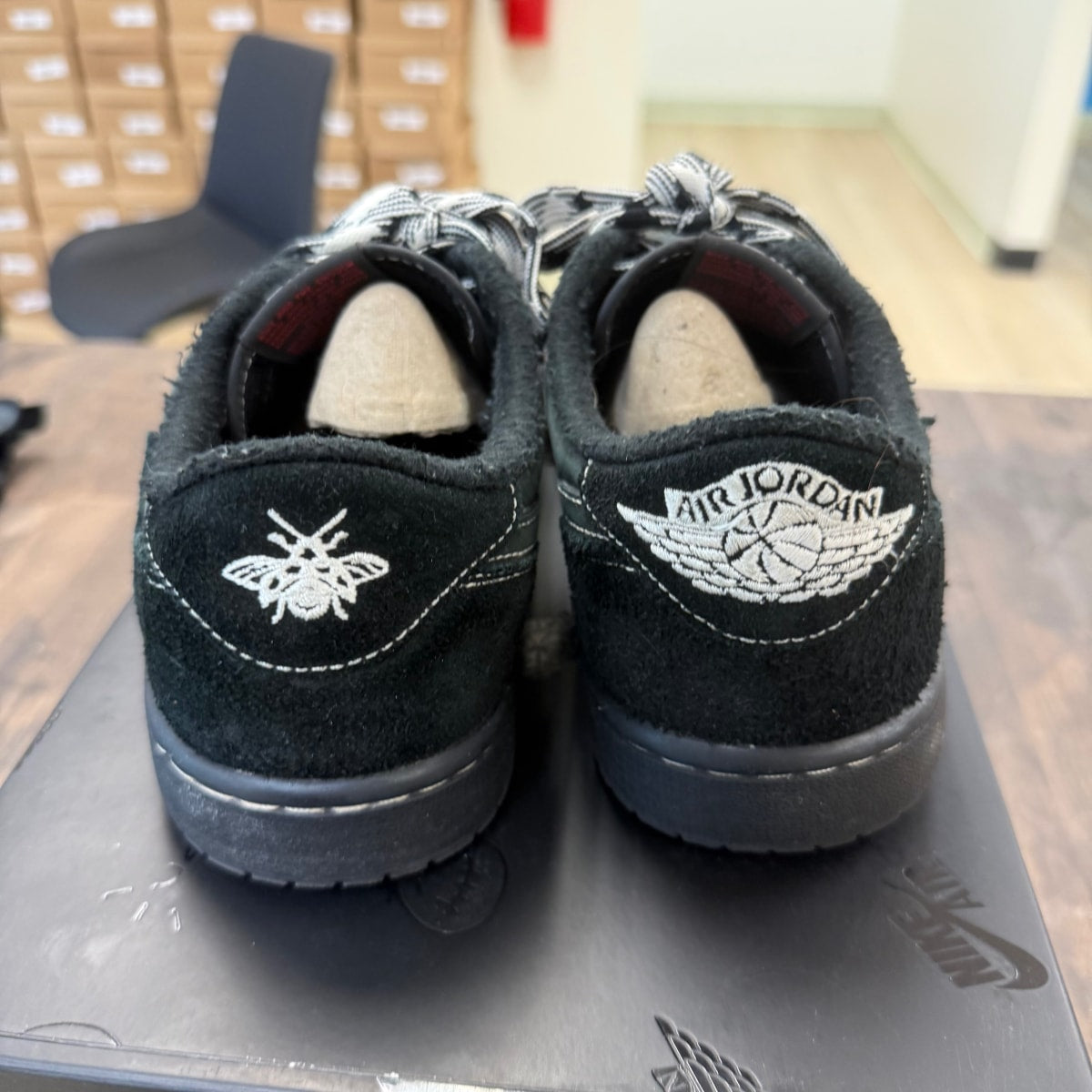 Jordan 1 Retro Low OG SP Travis Scott Black Phantom - Image 4