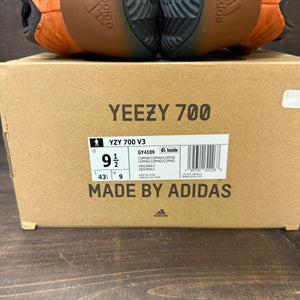 adidas Yeezy 700 V3 Copper Fade - Image 7