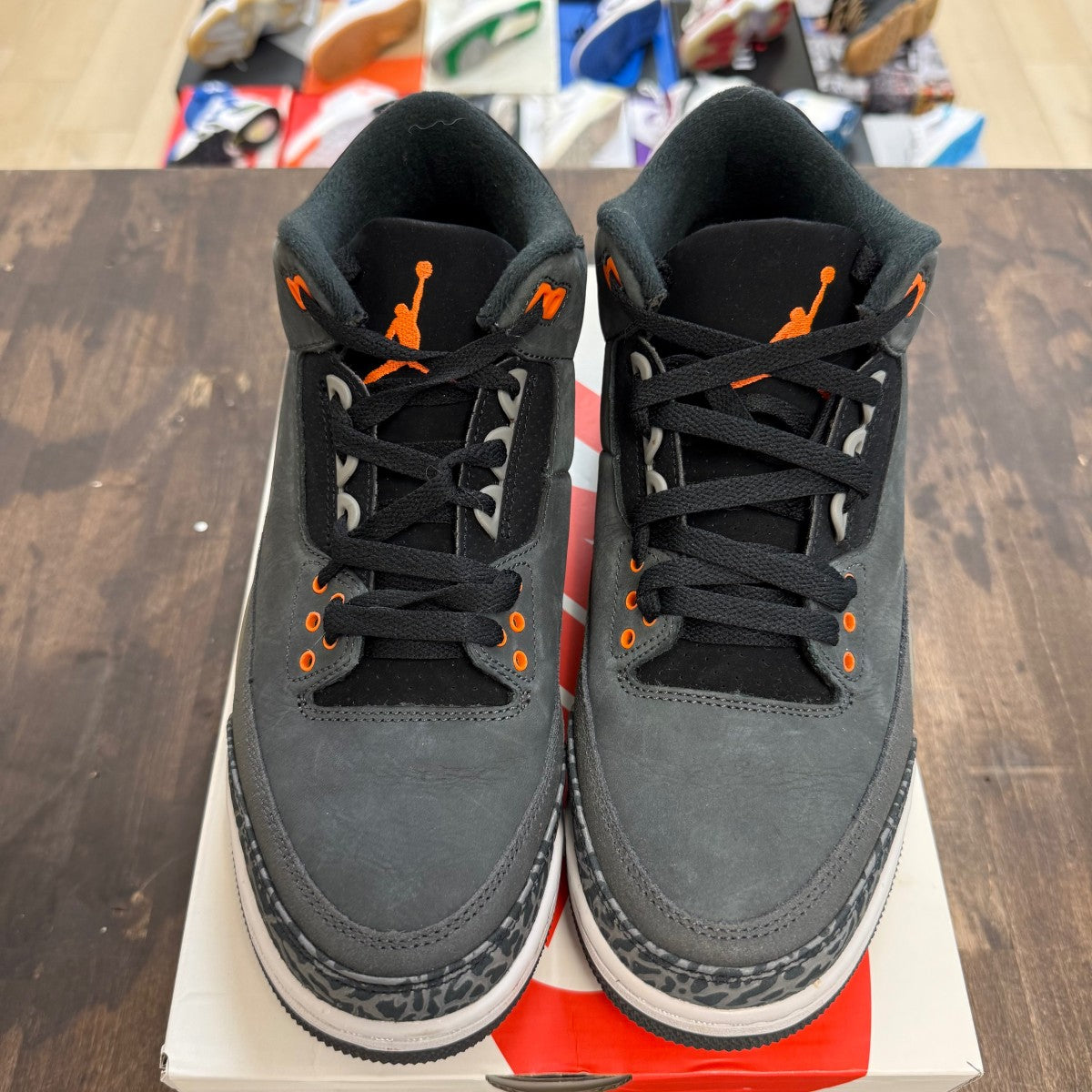 Jordan 3 Retro Fear Pack (2023) Size 9.5 (Pre-Owned) - Image 2
