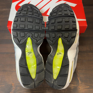 Nike Air Max 95 Recraft White Grey Volt (GS) Size 7Y (Pre-Owned)