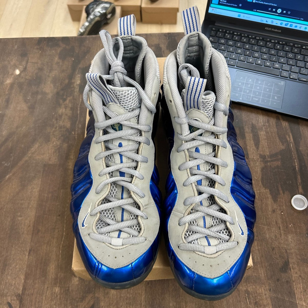 Nike Air Foamposite One Sport Royal Size 13 (Pre-Owned) - Image 2